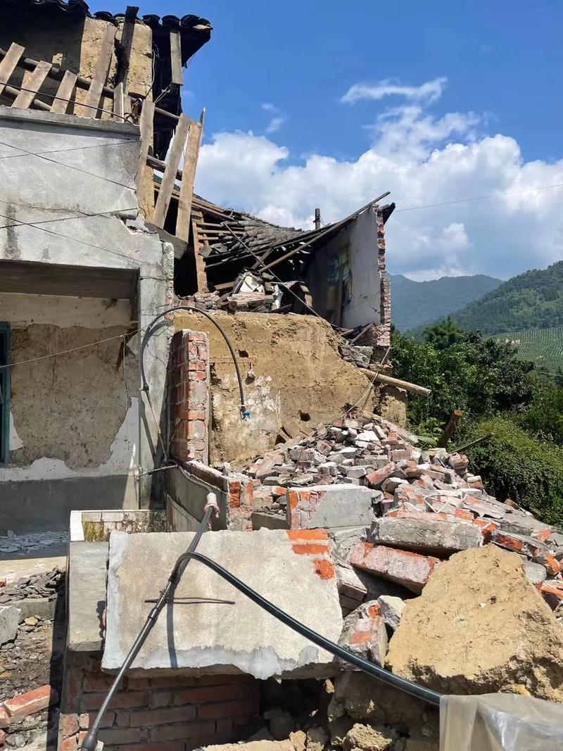 新澳今日图片分析:汶川3.3级地震
